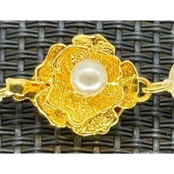 Vintage Faux Pearl Bracelet Flower Shaped Clasp Marked G. Silver 7MM Faux Pearls - Picture 2 of 6